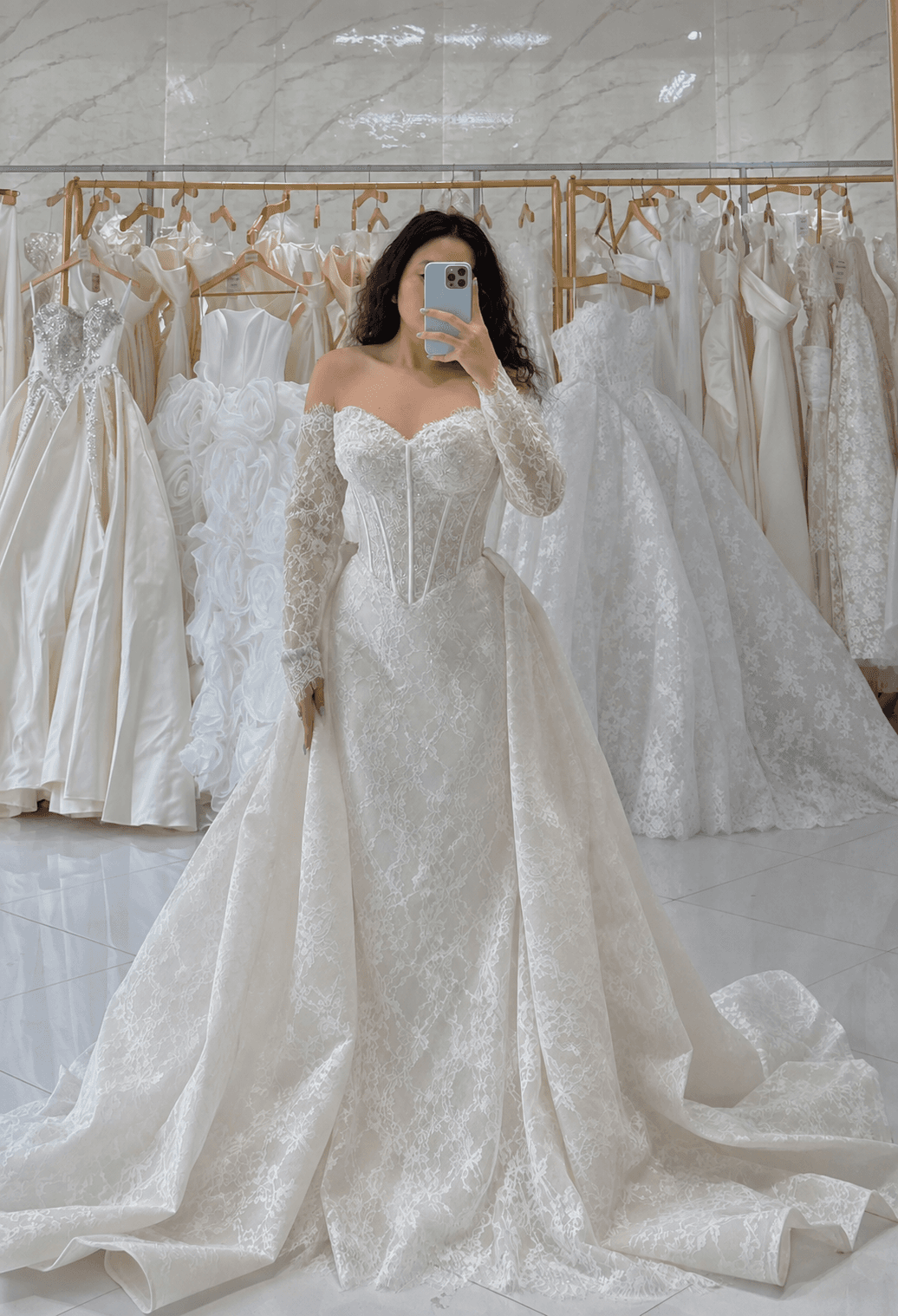 Xia Two way — Bridal Gown, size Large